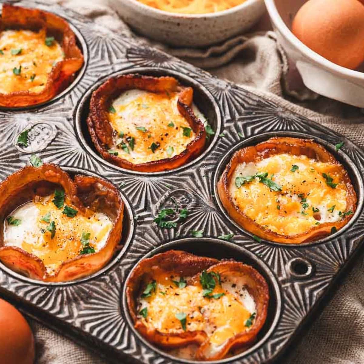 Ingredient Bacon Egg Cups: Quick & Easy Breakfast Hack